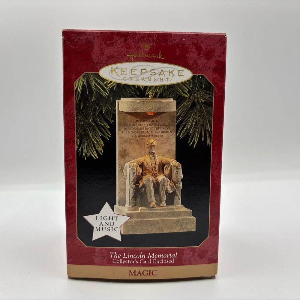 Vintage 1997 Hallmark Lincoln Memorial Ornament Light & Music Patriotic Keepsake